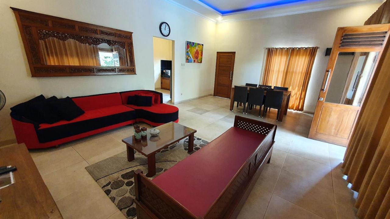 Rosseno Villa Yogyakarta Extérieur photo